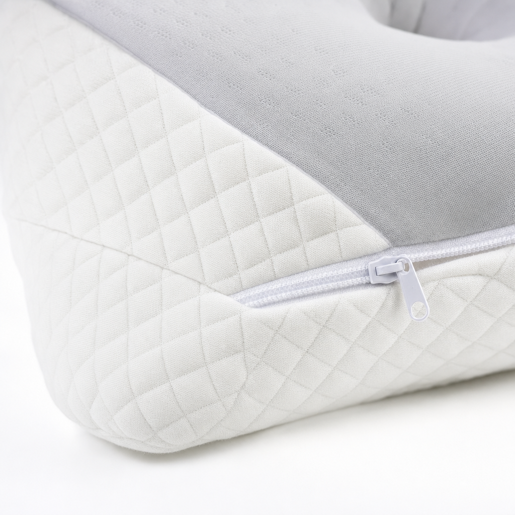 Macro of the textured knit cover and the zip along the edge